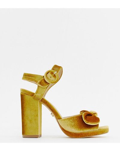 Oasis Block Heeled Sandals In Yellow 