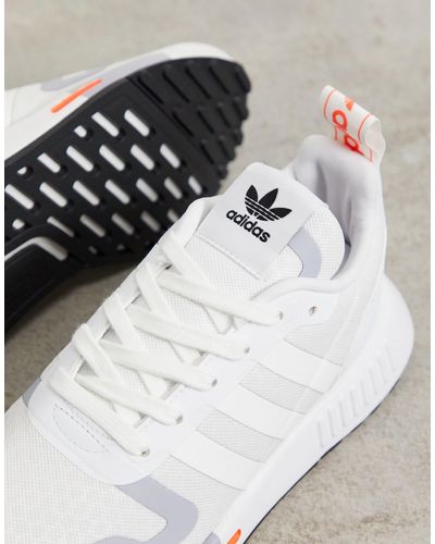 sneaker adidas putih