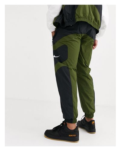 nike reissue joggers