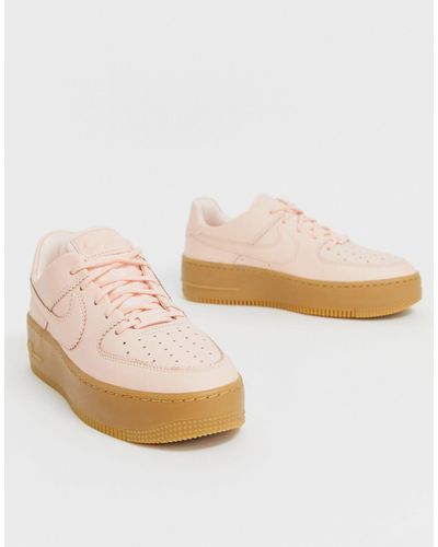 nike air force gum bottom