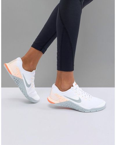 nike metcon trainers ladies