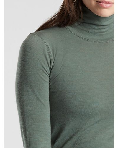 athleta foresthill ascent turtleneck