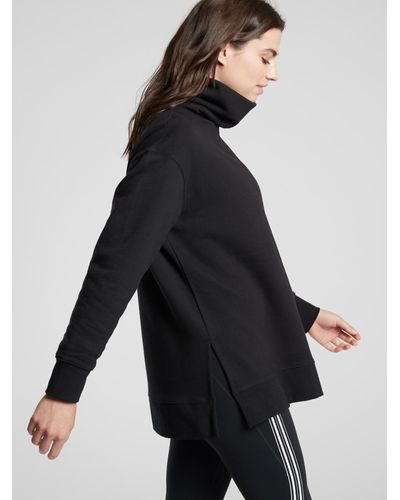 womans oversized sweatshirt