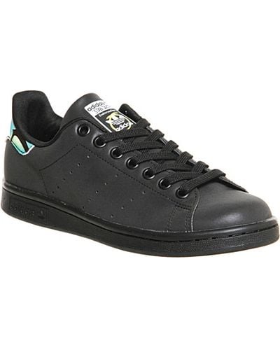 stan smith black rita ora