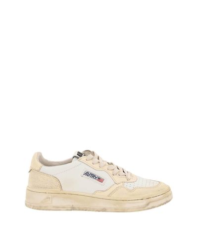 Autry Leather Medalist Low Super Vintage Sneakers in White | Lyst
