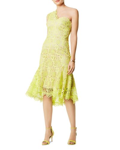 Karen Millen One Shoulder Lace Midi Dress in Lime (Yellow) - Lyst