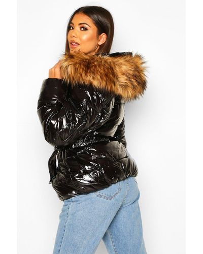 black and gray jacket