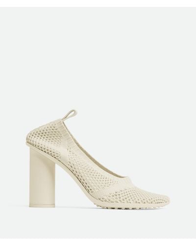 Bottega Veneta Mesh Atomic Pumps 90 - Natural