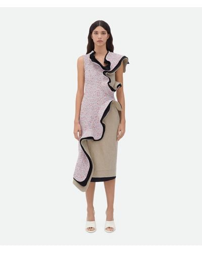 Bottega Veneta Kleid Aus Texturierter Terrazzo-baumwolle Mit Rüschen - Weiß