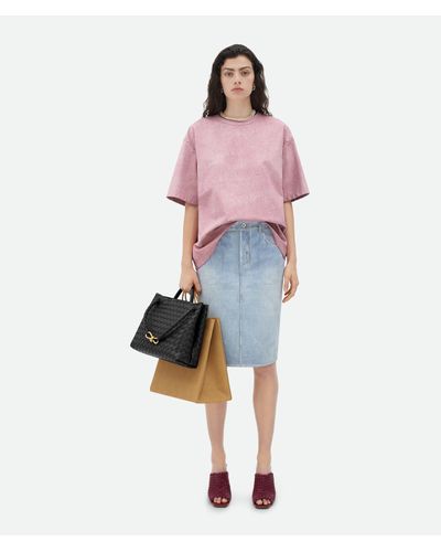 Bottega Veneta T-shirt In Lässiger Passform Aus Bedrucktem Leder Und Jersey - Pink