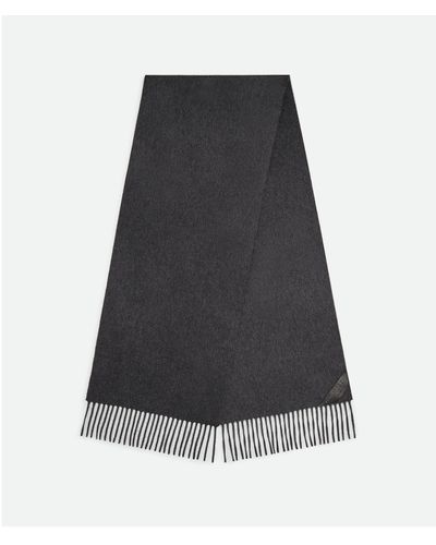 Bottega Veneta Cashmere Scarf With Leather Patch - Black