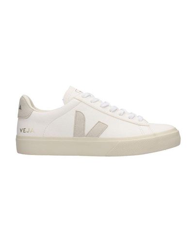 tan and white vejas