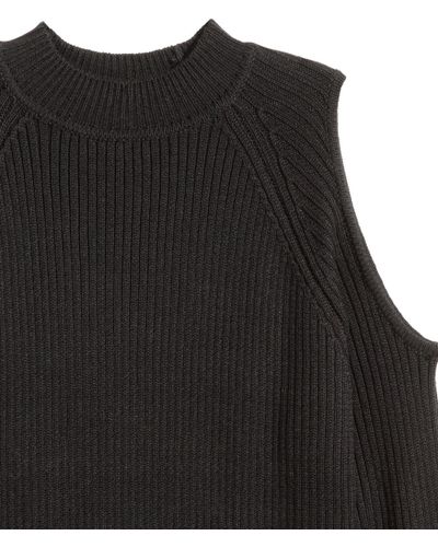 black jumper for work