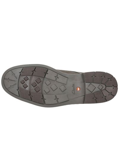 clarks unelott plain black