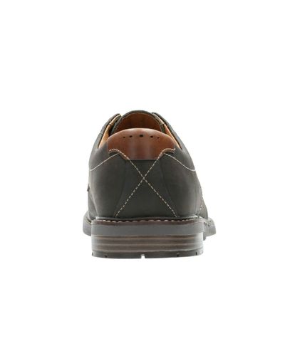 clarks unelott plain black