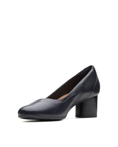 un cosmo strap clarks