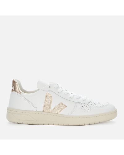 veja v10 all white