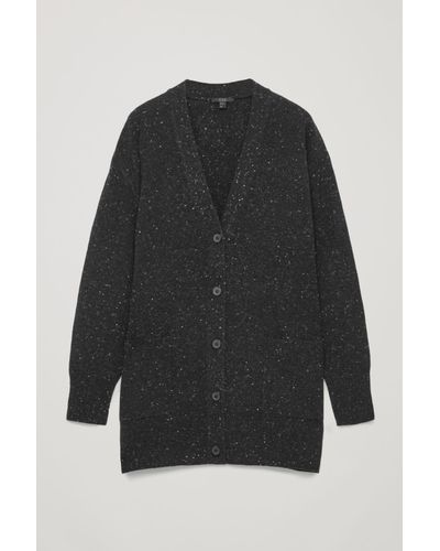 maroon cardigan mens outfit