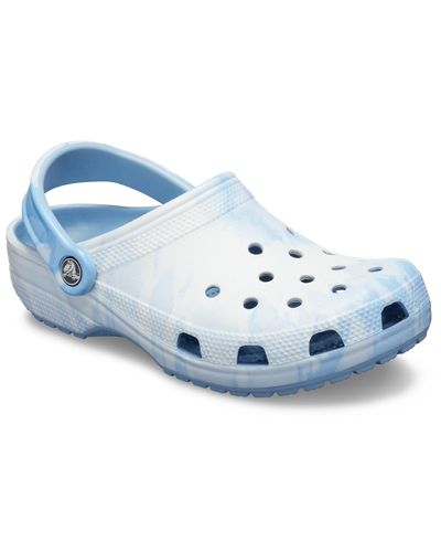 Crocs™ Classic Tie-dye Graphic Clog in Chambray Blue (Blue) - Lyst