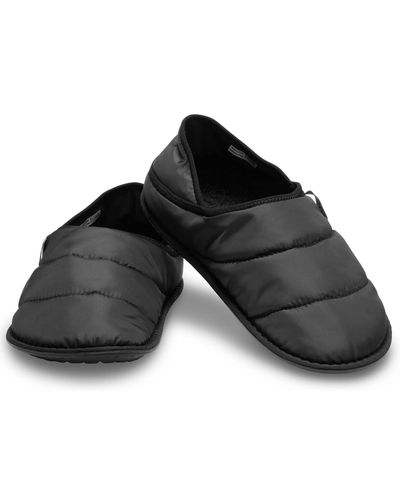 crocs neo puff lined slipper