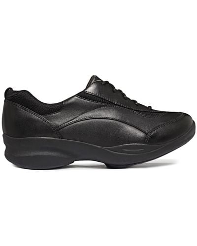 clarks walking shoes womens