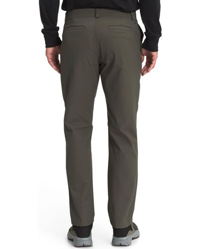 The North Face City Standard Modern Fit Pants in Green for Men - Lyst