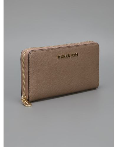 michael kors beige wallet