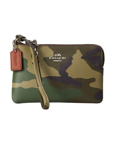 camo wristlet wallet