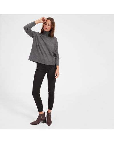 everlane cashmere square turtleneck