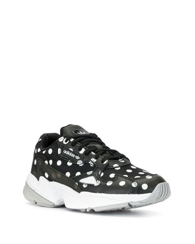 adidas Leer Falcon Sneakers Met Stippen in het Zwart - Lyst