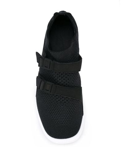 mens nike strap shoes