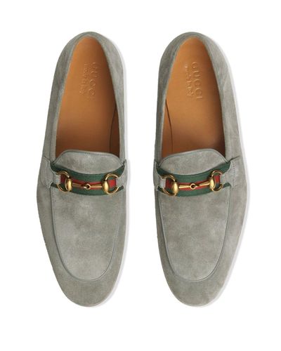 Gucci Suède Horsebit Loafers in het Grijs voor heren - Lyst