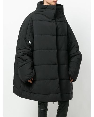 Nelly Johansson Oversized Puffer Jacket in Black - Lyst