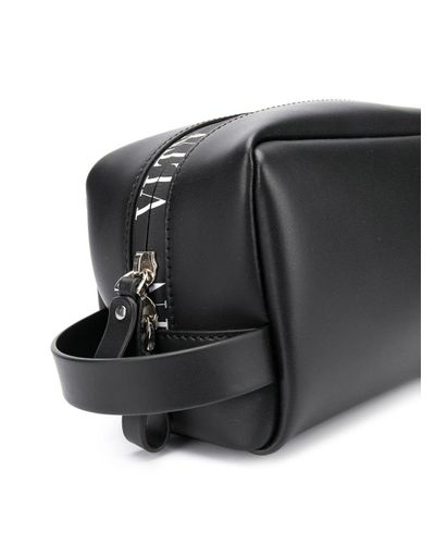 Neceser VLTN Garavani Valentino de Cuero de color Negro para hombre | Lyst