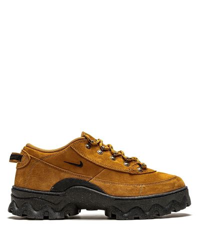 nike wmns lahar low wheat