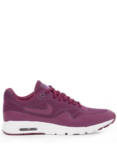 nike raspberry trainers