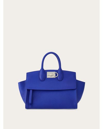 Ferragamo Damen Studio Soft Bag (S) - Blau