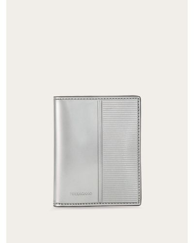 Ferragamo Credit Card Holder With Knurled Detailing - Gray
