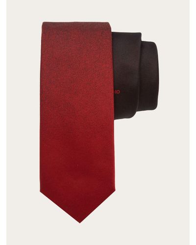 Ferragamo Nuanced silk jacquard tie - Rouge