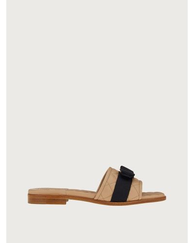 Sandales plates Ferragamo pour femme | Réductions Black Friday jusqu'à 79 %  | Lyst