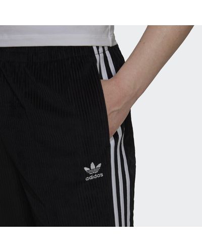 adicolor clean classics pants