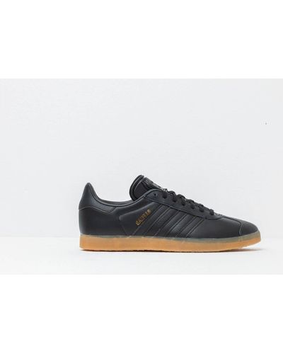 adidas gazelle black white gum