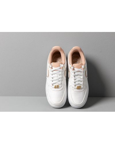 Nike Wmns Air Force 1 '07 Lx White/ Bio Beige-white-metallic Gold - Lyst