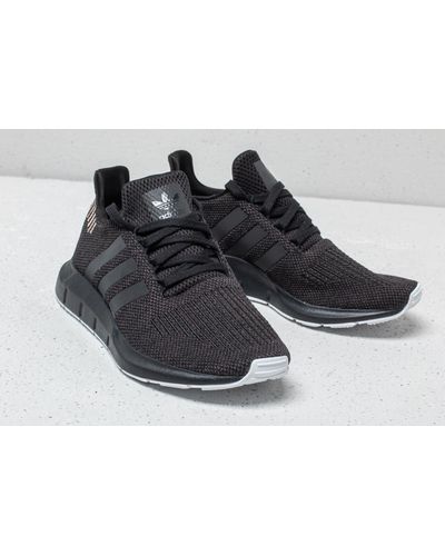 adidas originals swift run w