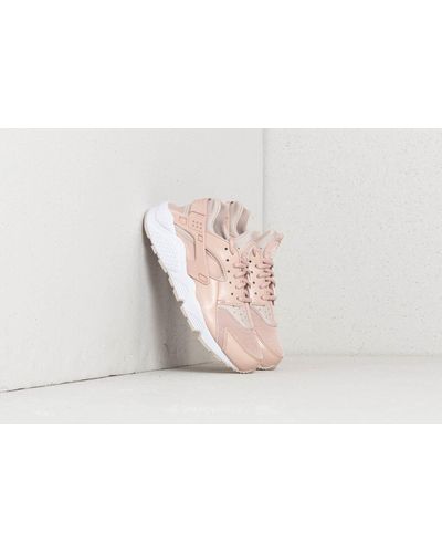 nike hurricane beige