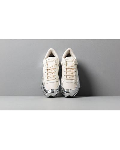 adidas ozweego silver metallic