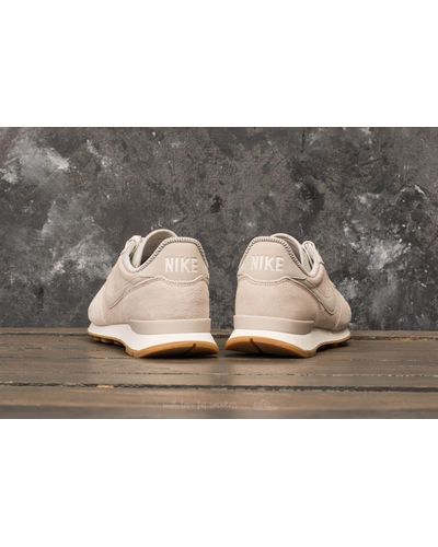 Nike Suede Wmns Internationalist Se 