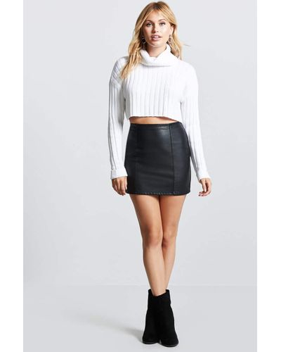 white turtleneck crop sweater