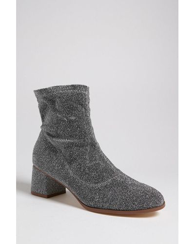 silver boots forever 21