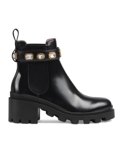 gucci leather ankle boot with belt used